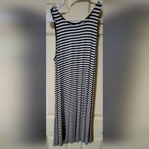 Old Navy Black and White Striped Top